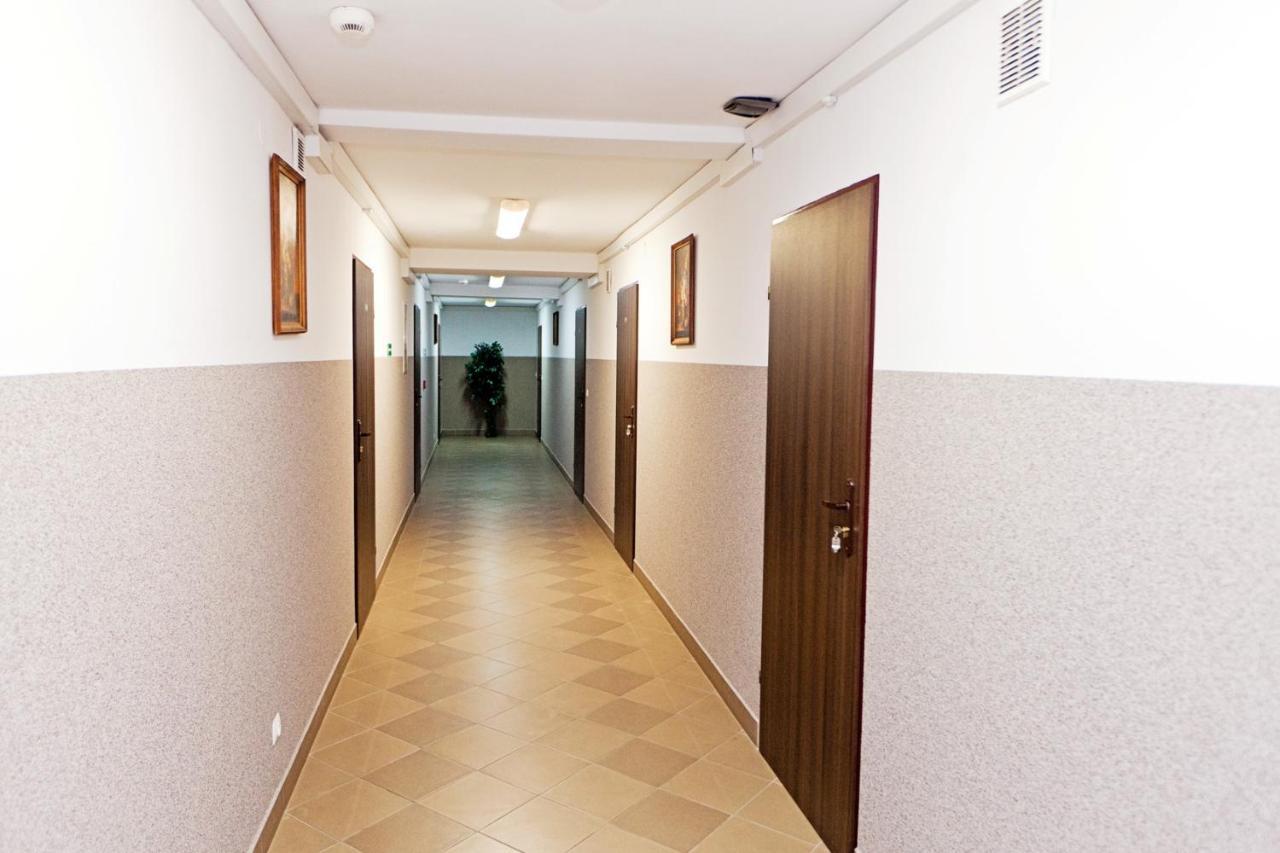 Hotel Turkus Jarosław Kültér fotó